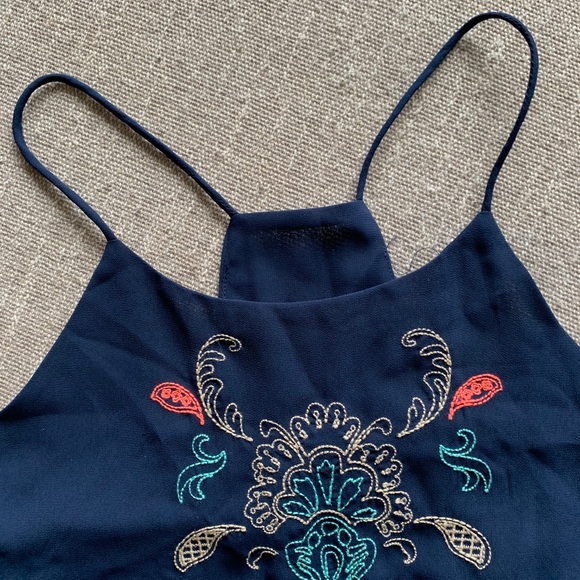 NWT Blu Pepper embroidered racer back tank - Picture 4 of 6